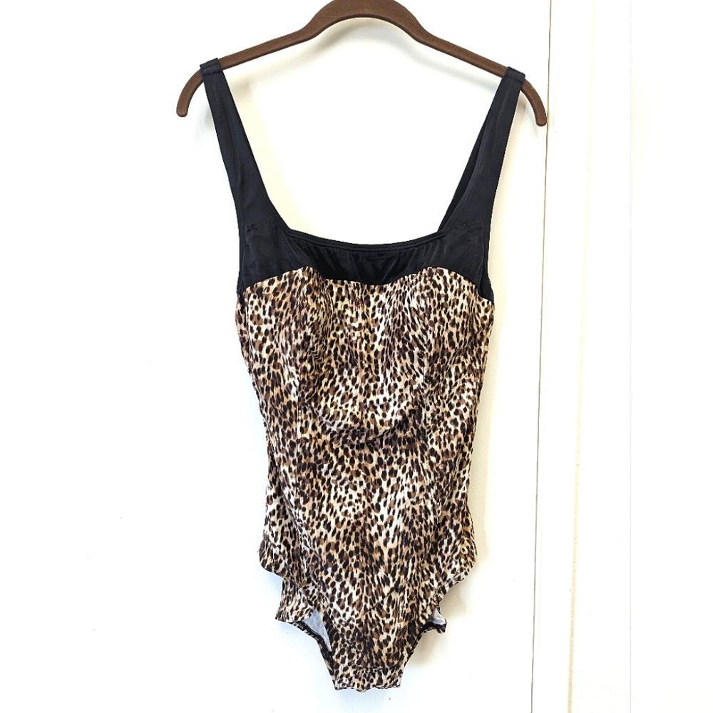 Gabar Cheetah Print One Piece Swimsuit 🐆 Women's Size 10